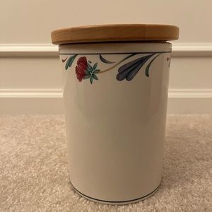 Lenox Poppies On Blue large canister with lid.